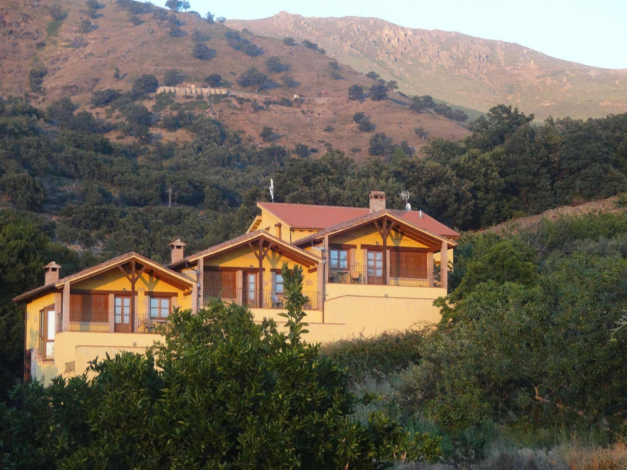 Aroma De Primavera En Casas Rurales Acebuche Casas del Monte Bagian luar foto