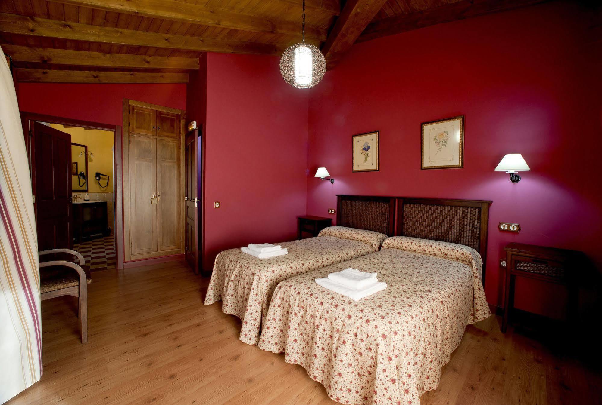 Aroma De Primavera En Casas Rurales Acebuche Casas del Monte Bagian luar foto